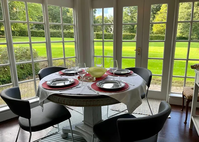 Rose Garden בית נופש קילקני